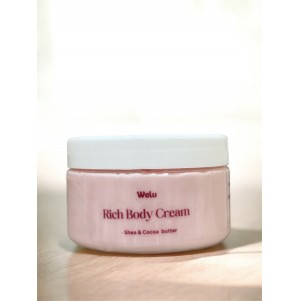 Strawberry body cream 